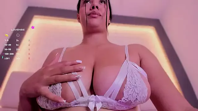 Offline Keyla_lage on StripChat