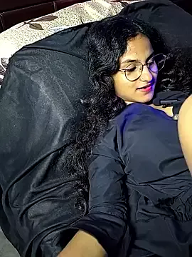 Offline Khadija37 on StripChat