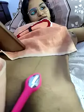 Offline Khadija37 on StripChat