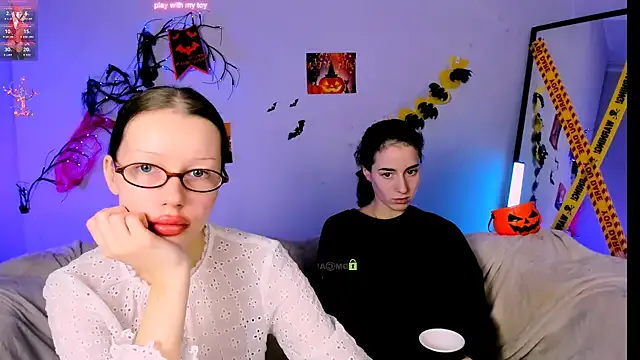 Offline khloebeauty on StripChat