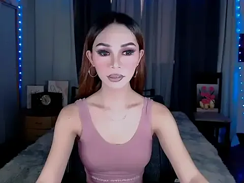 Kiara_salvaje on StripChat