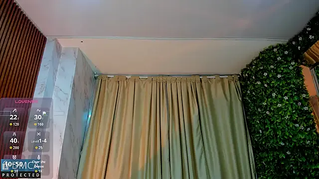 Offline Kiara_Zahiri__ on StripChat