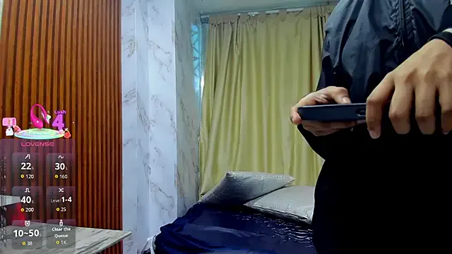 Offline Kiara_Zahiri__ on StripChat