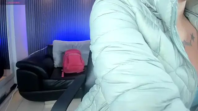 kimbrownn on StripChat