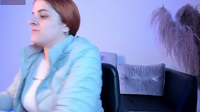 kimbrownn on StripChat