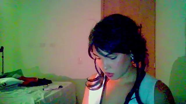 Kiri_Cutee from StripChat