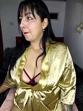 kitten25-hot from StripChat