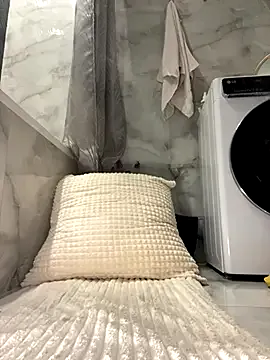 Offline Kitty_Kisss on StripChat