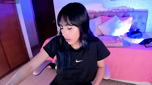 Offline Kitty_Pam on StripChat