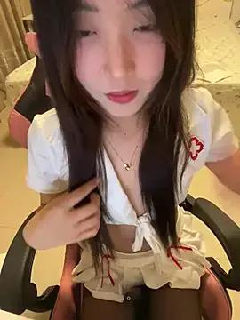 kkkiii889 from StripChat is Freechat