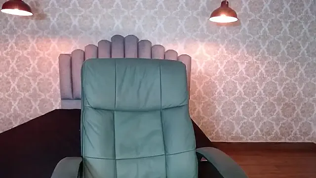 Offline Kristall_06 on StripChat