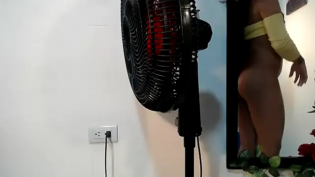 KristalTsXXX — Make me shoot my hard cum jets