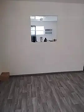 Offline LacyLaurent on StripChat