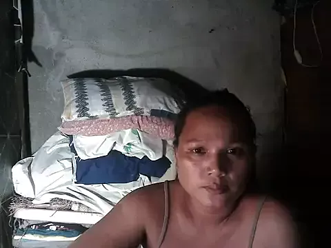 lady_helen00 on StripChat