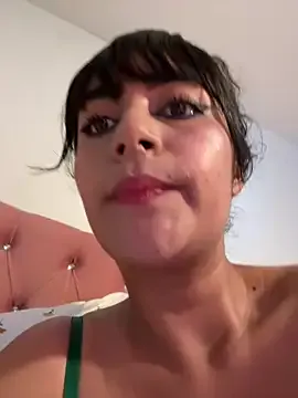 Offline Lady_Rey on StripChat