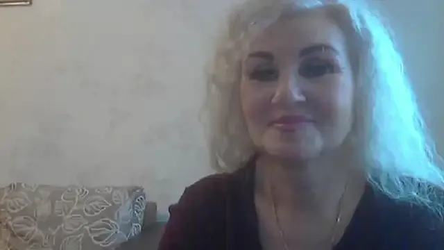 Offline LadySexyBlond on StripChat