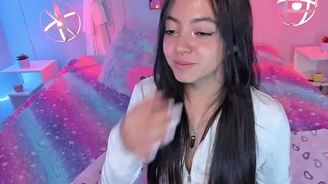 Lara_Rouss_ from StripChat