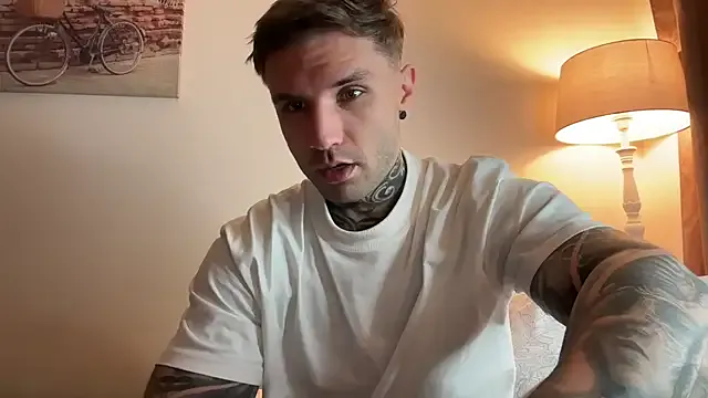 Offline Larsskeet on StripChat