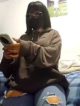 Offline Latin_summer on StripChat