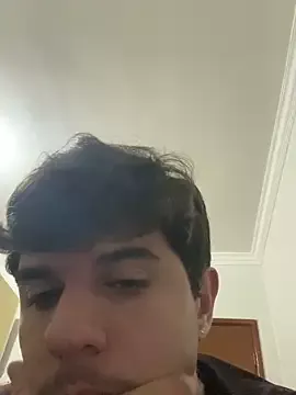 Offline latinohvz on StripChat