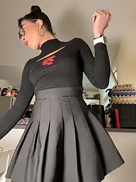 Offline Lauyako_974 on StripChat