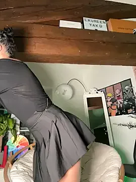 Offline Lauyako_974 on StripChat