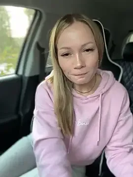 LavenderHot on StripChat