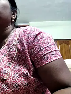 Freechat laxmipriya143 on StripChat