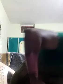 Freechat laxmipriya143 on StripChat