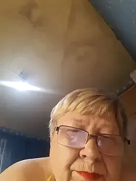 Offline Lena_Gaby on StripChat