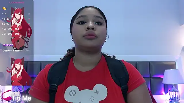 Freechat LennaEvans on StripChat