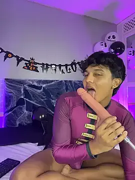 Offline Leo_Savage_ on StripChat