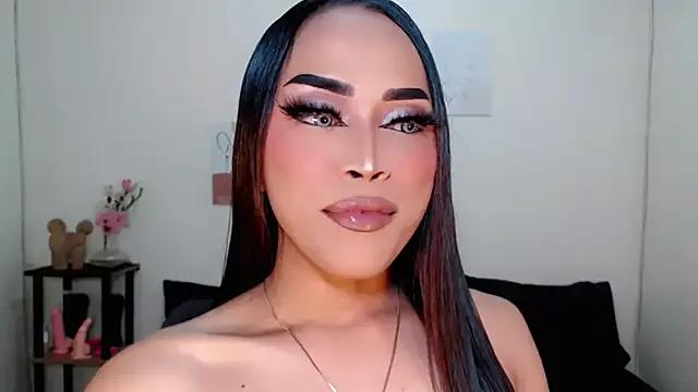 Lessandra_Lust from StripChat