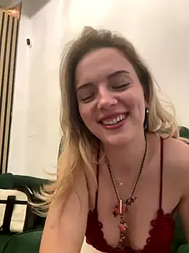 Offline LexyGold on StripChat