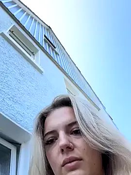 Offline LexyGold on StripChat