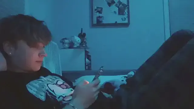 Liam_axel35 on StripChat