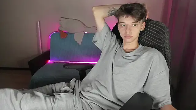 Offline Liam_sexy1 on StripChat