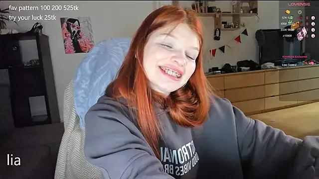 lil_lia from StripChat