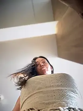 Offline LilliThelo on StripChat