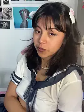 Offline LiLy_kIndly on StripChat