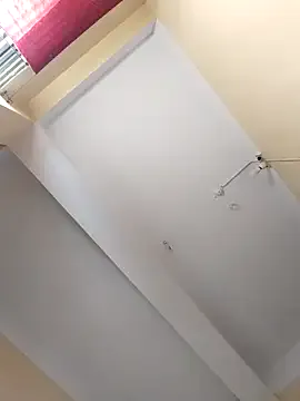 Offline Lina-Rose on StripChat