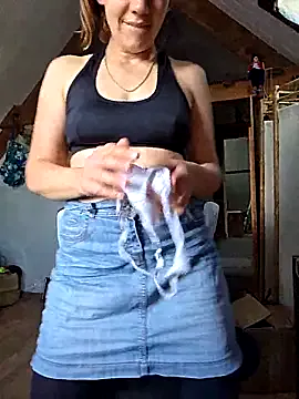 Offline Lina_lou4 on StripChat