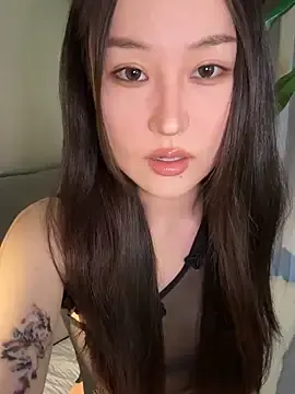 Offline LisaNeverDie on StripChat