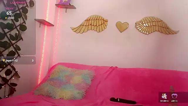 littleayshel from StripChat