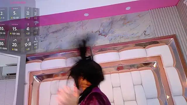 littleebluee from StripChat