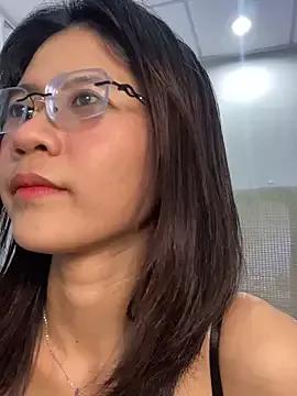 littlemiilk from StripChat