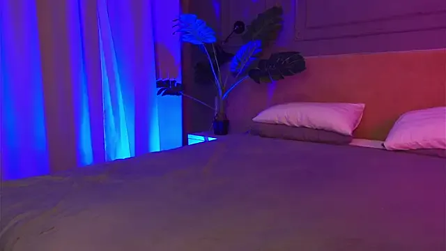 Offline Liv_Fay on StripChat