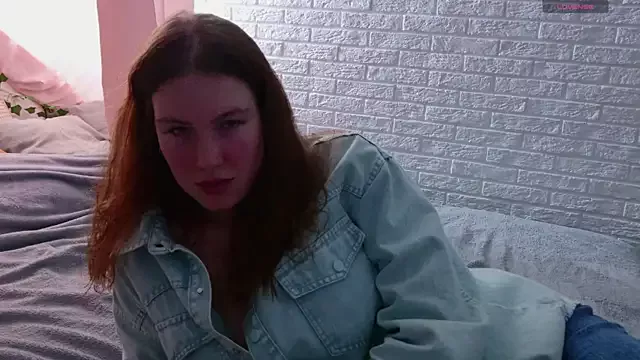 Offline Liv_Fay on StripChat