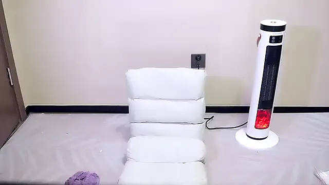 lkjfdsks on StripChat