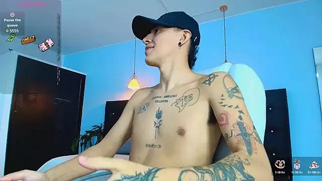 Lobo_17_ from StripChat